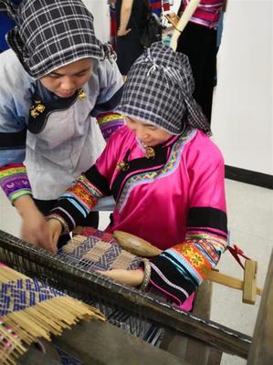 永州江華 以民族文創(chuàng)拓展致富新路徑，裝飾物品煥發(fā)新活力